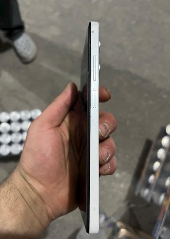 Beyaz Android Telefon - Görsel 3