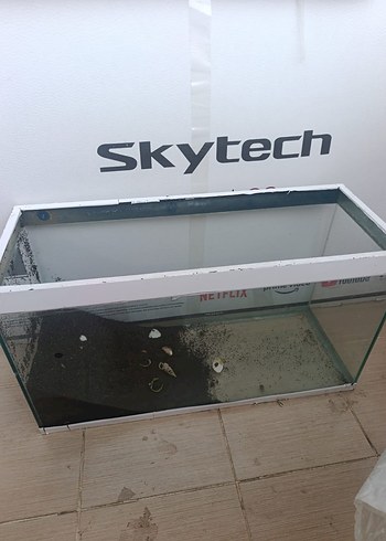 Cam Akvaryum Beyaz Çerçeveli - Görsel 3