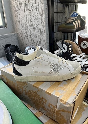 Golden goose