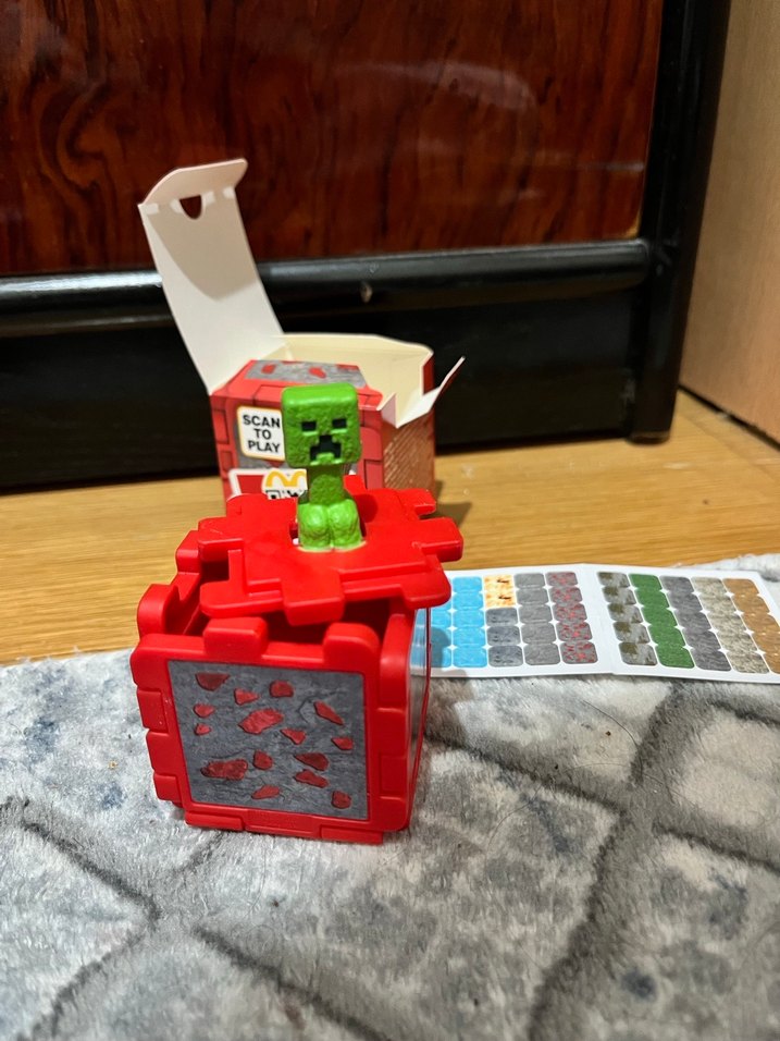 Kırmızı Minecraft Aksiyon Figürü Seti - Görsel 3