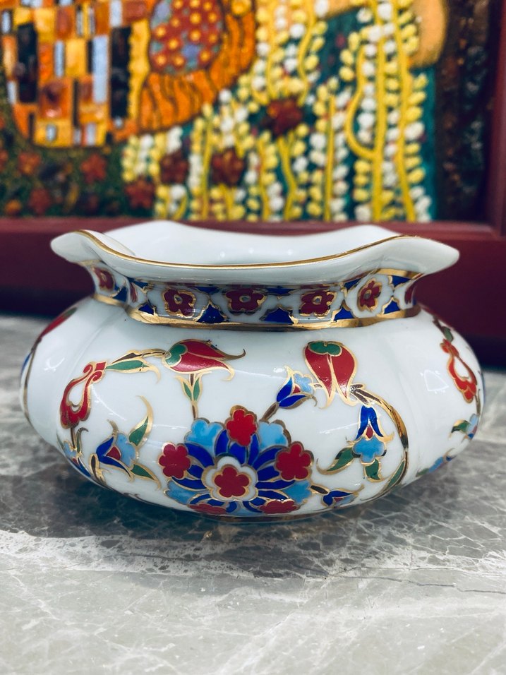 Güral Porselen Desenli Vazo - Görsel 3