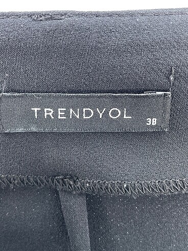 38 Beden çeşitli Renk Trendyol & Milla Mini Etek %70 İndirimli.