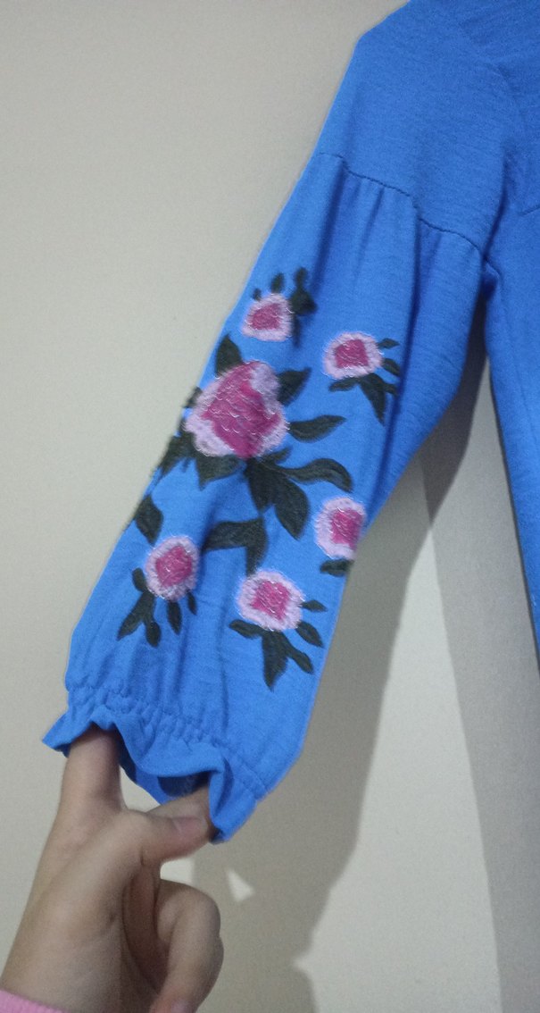 Kız çocuk Mavi Çiçek nakışlı elbise - Görsel 2