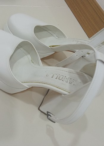 Kadın Beyaz Topuklu Tokalı Abiye Ayakkabı - Görsel 4
