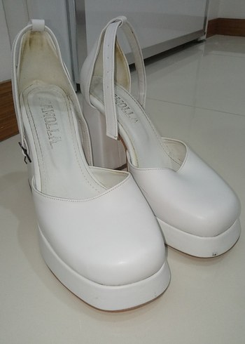 Kadın Beyaz Topuklu Tokalı Abiye Ayakkabı - Görsel 9