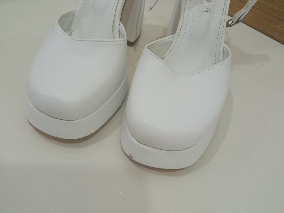 Kadın Beyaz Topuklu Tokalı Abiye Ayakkabı - Görsel 3