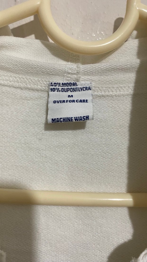 Düğmeli Beyaz Kapüşonlu Kadın Ceket - Görsel 3