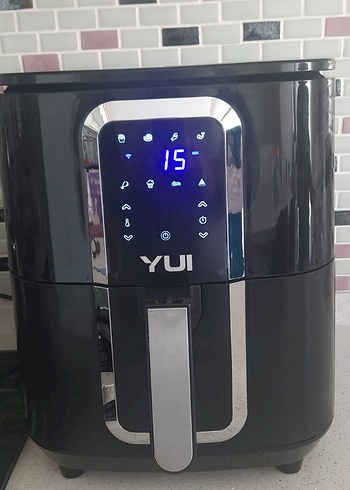 YUI Siyah Dijital Hava Fritözü