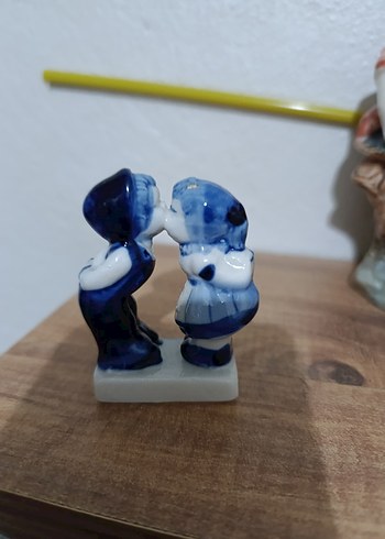 Mavi Çift Öpüşen Figürin - Görsel 2