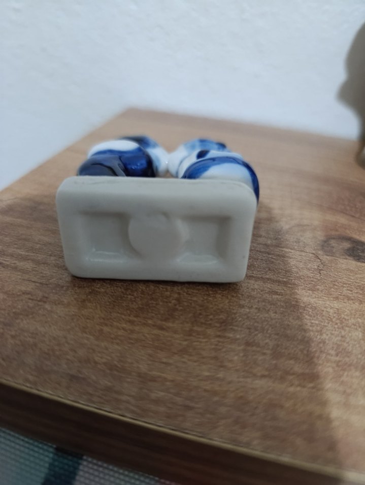 Mavi Çift Öpüşen Figürin - Görsel 3