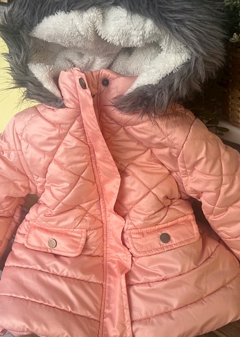 Kız Çocuk Pembe Kürklü Kapüşonlu Mont