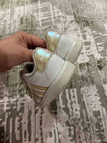 25 Beden beyaz Renk Adidas 25,5 Spor Ayakkabı