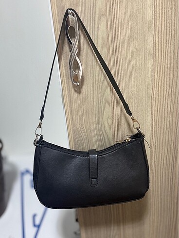 Yves Saint Laurent Ysl canta