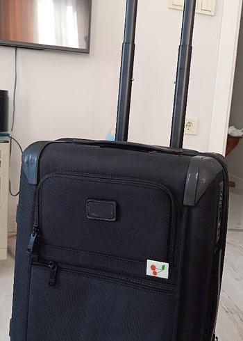 Diğer Siyah Kabin Boy Koruklu Valiz