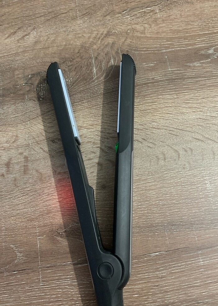 Braun Satinliner ion-shine saç düzleştirici - Görsel 3