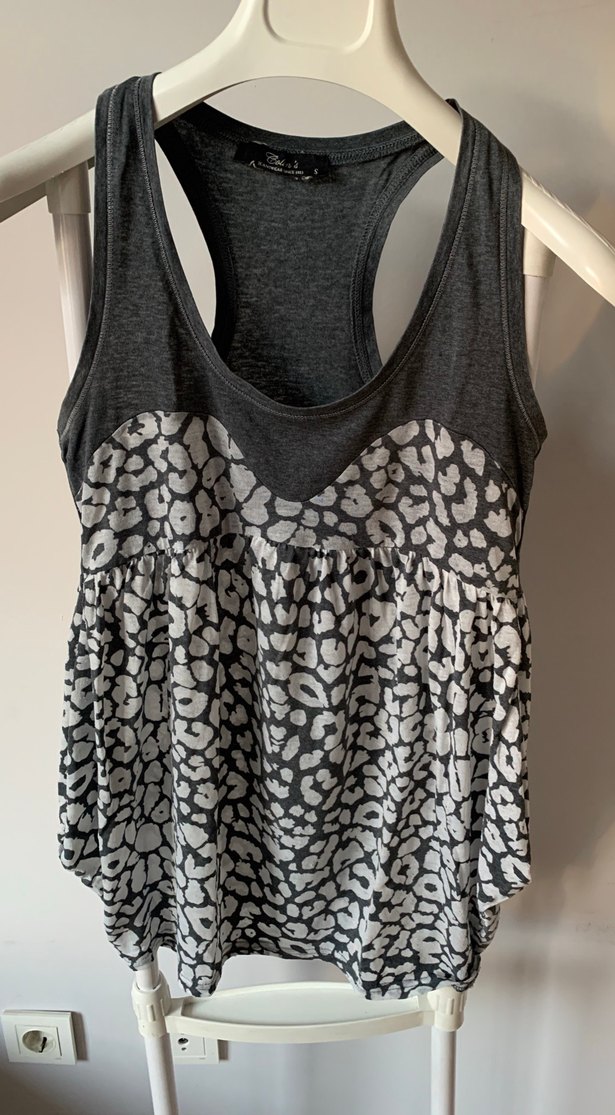 Gri Desenli Askısız Rahat Hemşirelik Üstü - Görsel 2