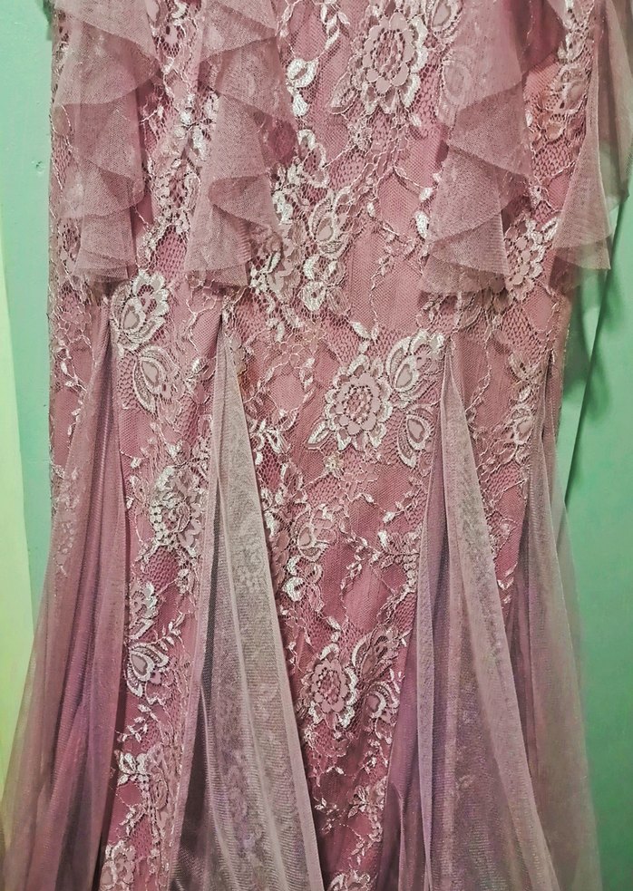 SADECE BİR KEZ GİYİLDİ  SAĞLAM VE TEMİZDİR HARİKA ŞIK BİR ABİYE - Görsel 5