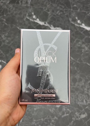 Beden Yves Saint Laurent Black Opium Kadın Parfümü