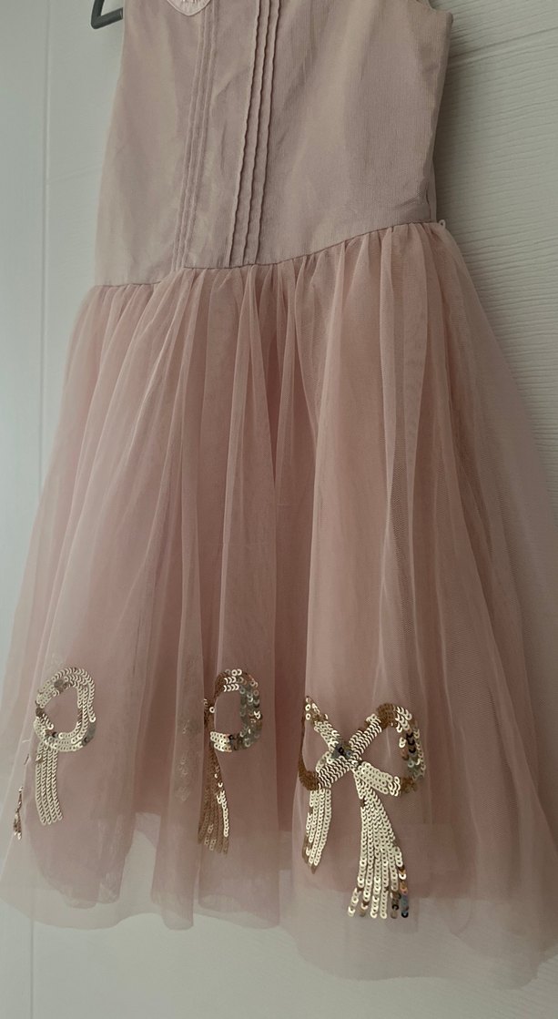 Pembe Kolsuz Nakışlı Kız Elbisesi - Görsel 3