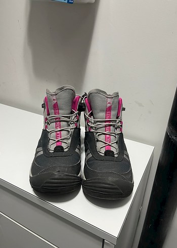 Kız Çocuk Gri-Pembe Kauçuk Botlar - Görsel 2