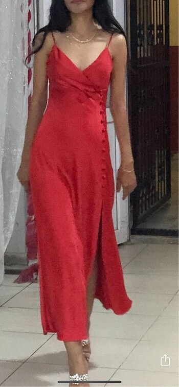 xs Beden Zara Kırmızı Saten Elbise