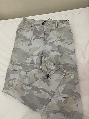 Bershka kargo pantolon