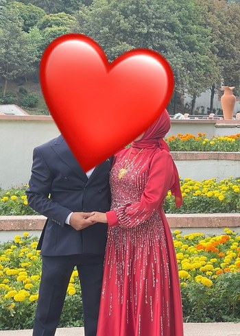 Pullu Kırmızı Uzun Drapeli Abiye Elbise - Görsel 3