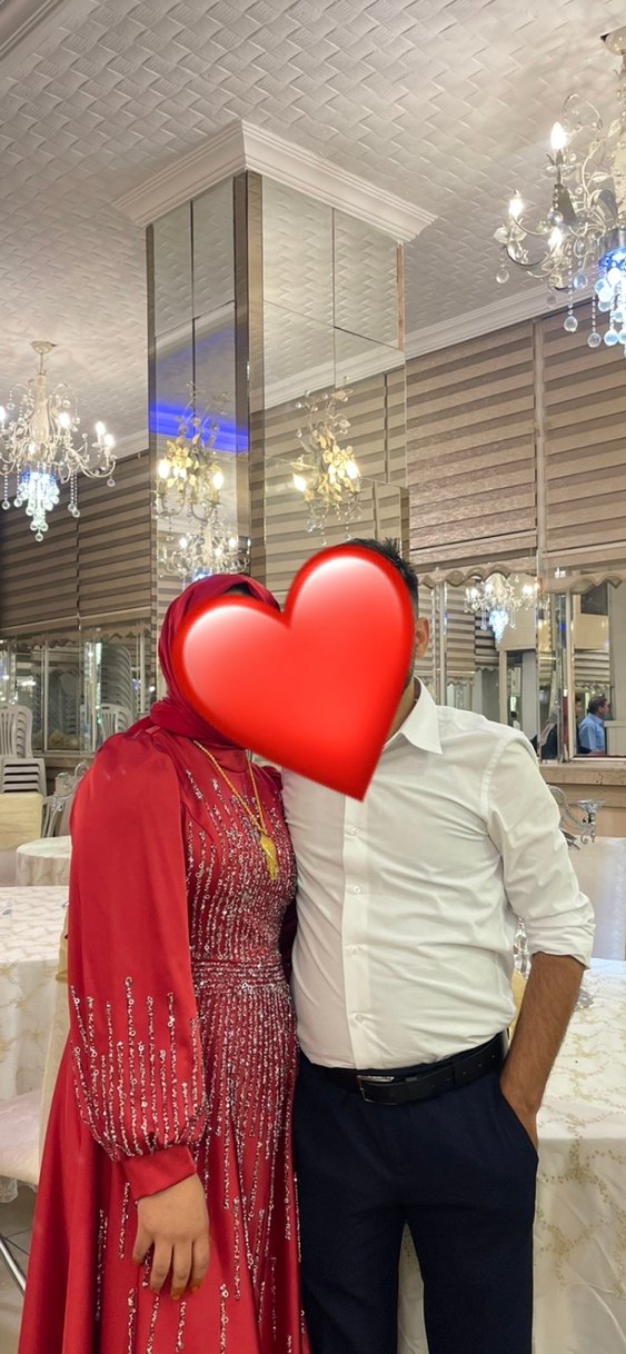 Pullu Kırmızı Uzun Drapeli Abiye Elbise - Görsel 2