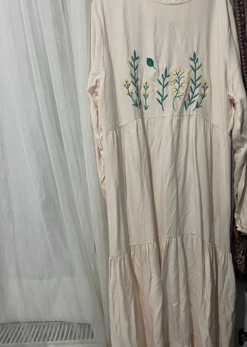Nakışlı Bej Uzun Keten Elbise - Görsel 2