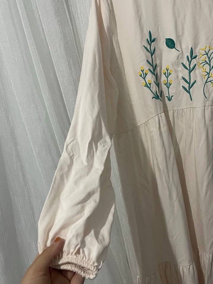 Nakışlı Bej Uzun Keten Elbise - Görsel 3