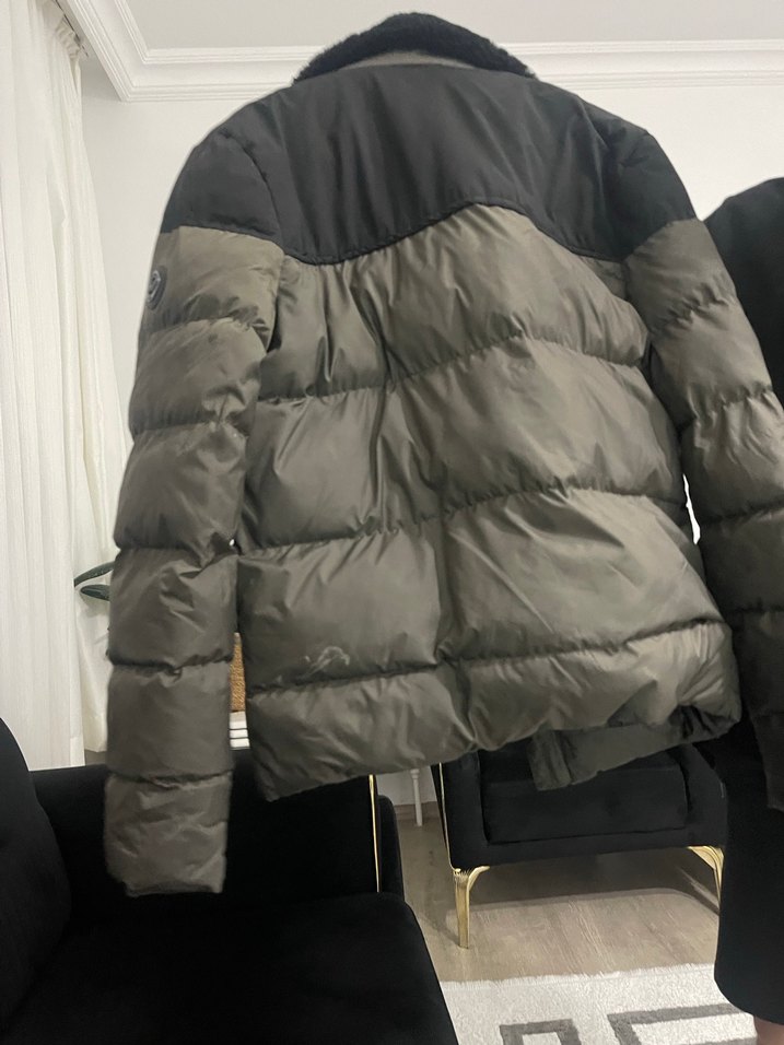 Gri Kürklü Erkek Sokak Stili Mont - Görsel 4