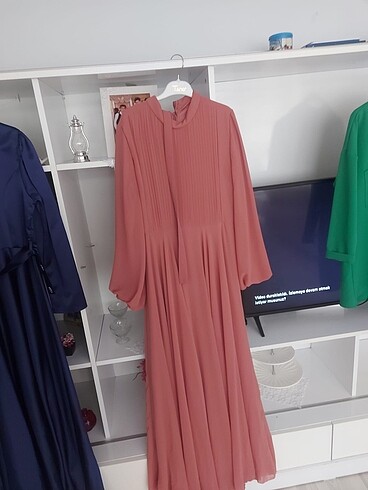 Şifon kemerli tesettür abiye - Görsel 6