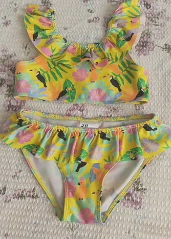 5 Yaş Beden sarı Renk Sarı Desenli Fırfırlı Kız Çocuk Bikini
