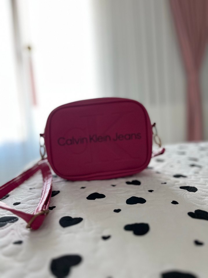 Calvin Klein Pembe Kadın Çapraz Çanta - Görsel 2