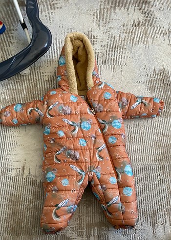 Kahverengi Kapüşonlu Bebek Tulum - Görsel 2