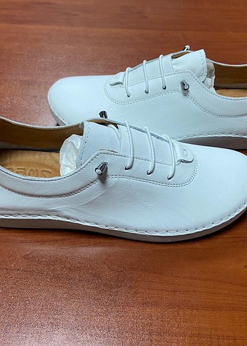 Beyaz Minimalist Günlük kadın deri Ayakkabı - Görsel 4