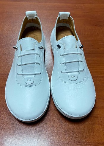 Beyaz Minimalist Günlük kadın deri Ayakkabı - Görsel 2