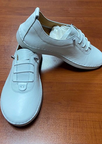 Beyaz Minimalist Günlük kadın deri Ayakkabı - Görsel 3