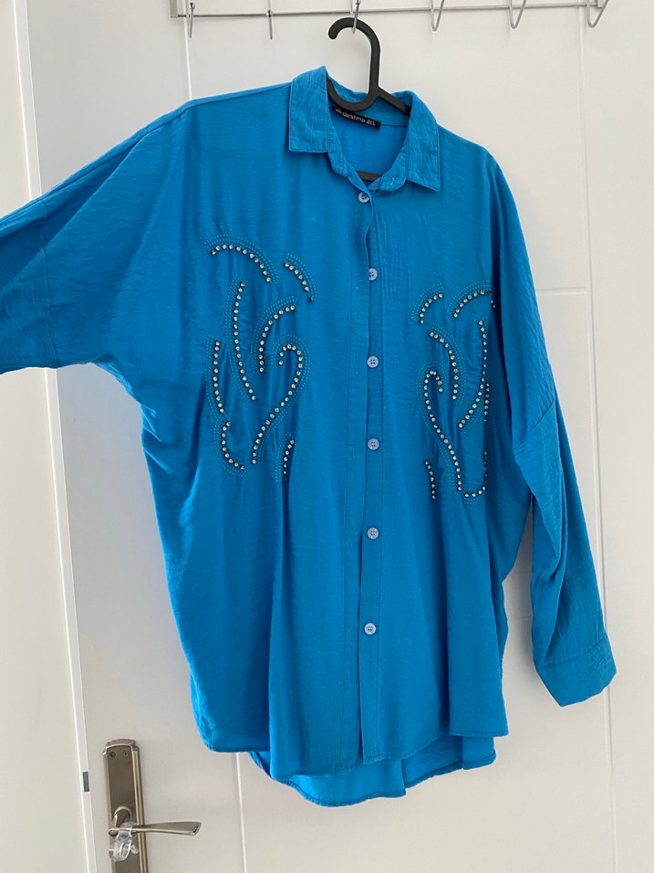 Düğmeli Mavi Uzun Kollu Bohem Gömlek - Görsel 3