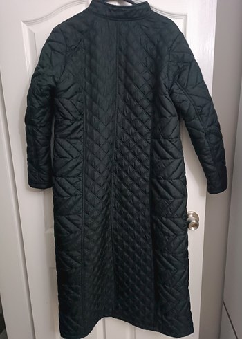 Uzun Siyah Kapitone Kadın Mont - Görsel 5