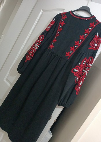 Püsküllü Nakışlı Siyah Bohem Uzun Elbise - Görsel 3