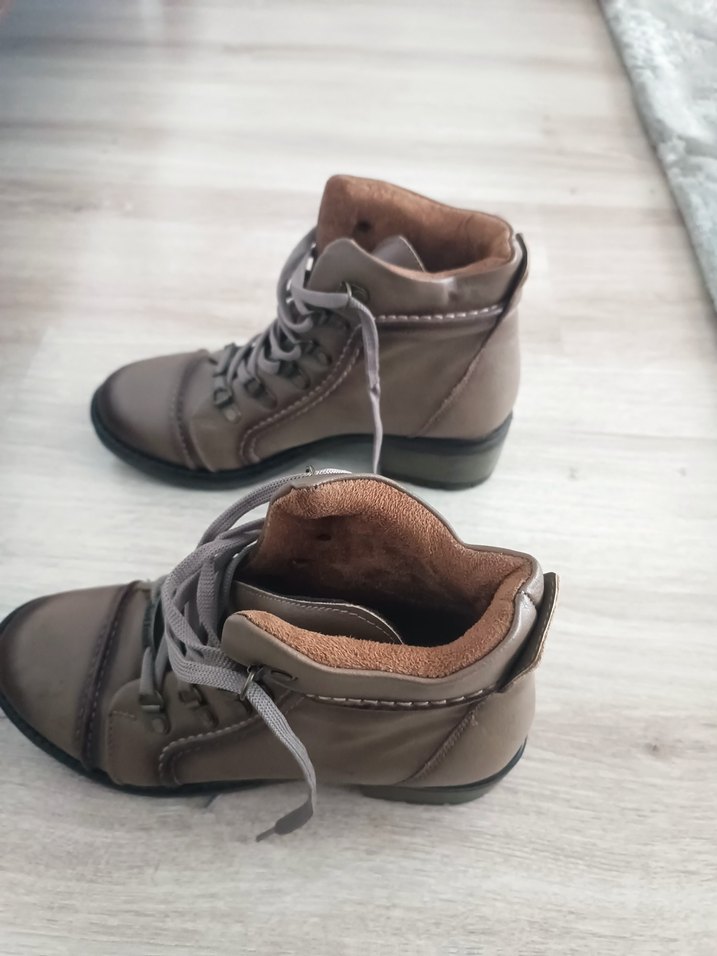 Gri Süet Dolgu Topuklu Kadın Bot - Görsel 4