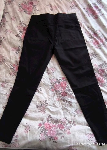 Siyah Kadın Dar Kesim Kumaş Pantolon - Görsel 4