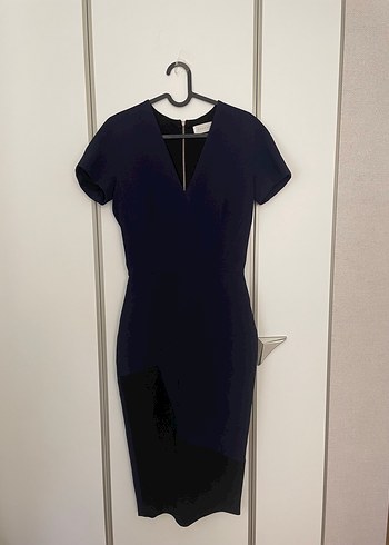 Victoria Beckham Lacivert V Yakalı Midi Kalem Elbise