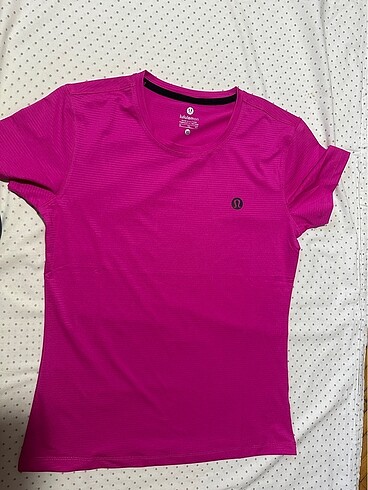 Lululemon spor Tshirt