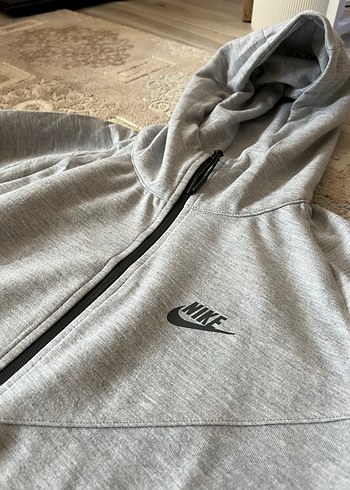 Nike tech Gri Fermuarlı hırka - Görsel 2