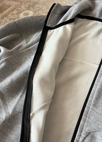 Nike tech Gri Fermuarlı hırka - Görsel 5