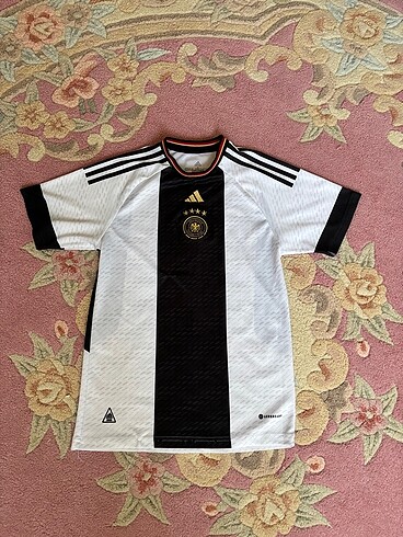 Adidas, Almanya beyaz Futbol forma