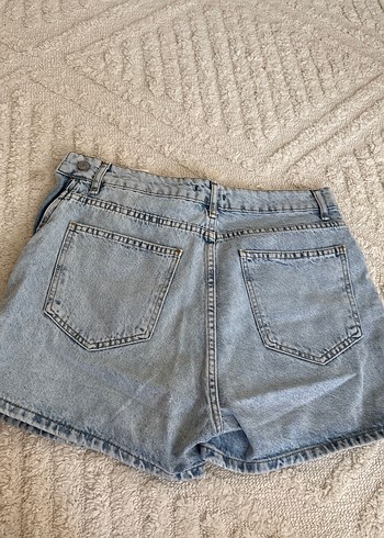 38 Beden Geniş Kesim Mavi Kemerli Mini Denim Şort
