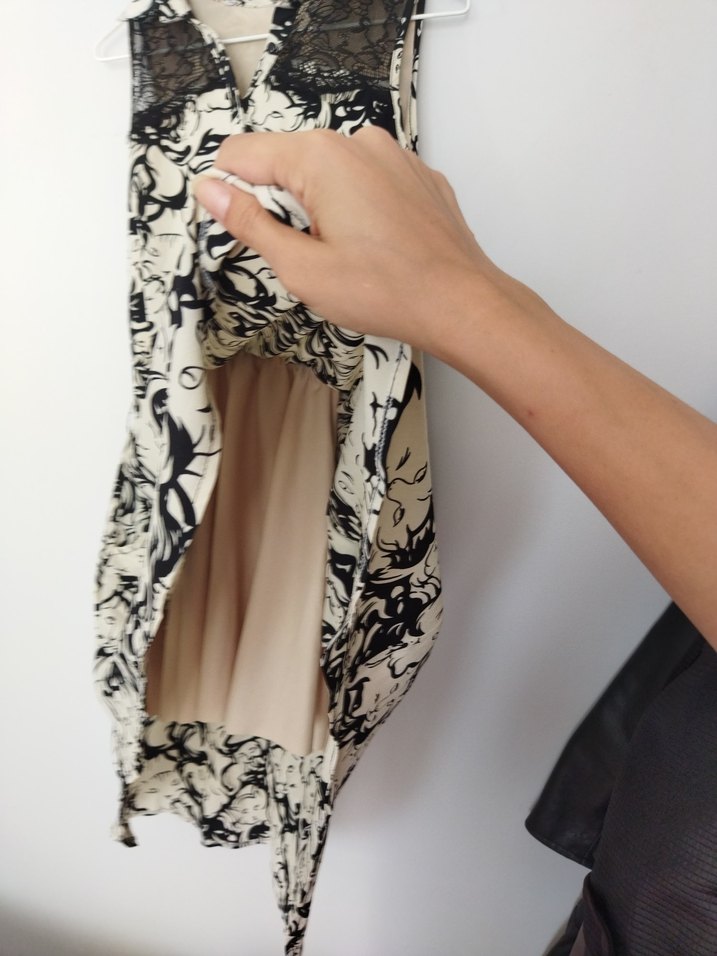 Düğmeli, V Yaka, Desenli Kadın Elbise - Görsel 4